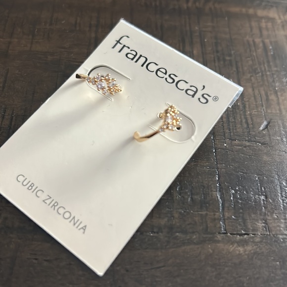 NWT Francesca’s Gold Mini Hoop Earrings w/ Diamond Gem Detailing - Picture 3 of 5